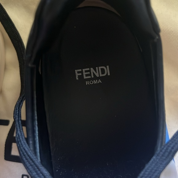 Fendi pink fur sneakers - Picture 12 of 12